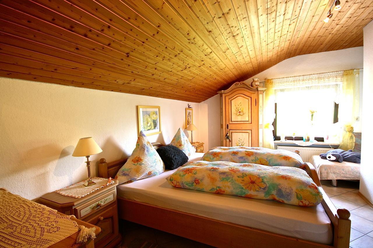 Ferienhaus Und Ferienwohnungen Holzapfel Geiersthal ภายนอก รูปภาพ